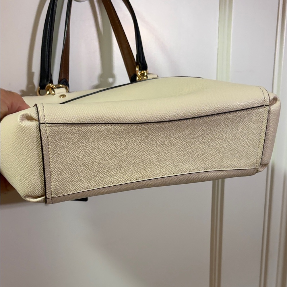 Coach Brooke Carryall Cream and Black Shoulder Bag - Picture 10 of 16